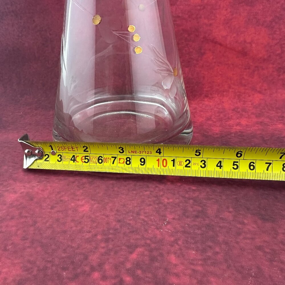 NAGEL CLEAR GLASS DECANTER, ETCHED FLORAL DESIGN, POINTED GLASS STOPPER, 13.5 in - Picture 9 of 9
